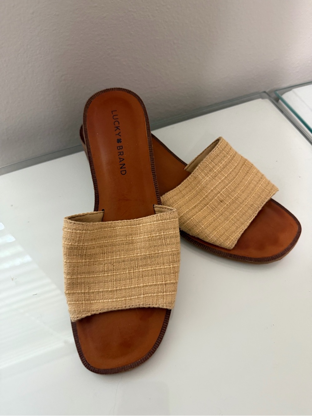 Lucky Brand Women's Tan Slide Sandals 7.5